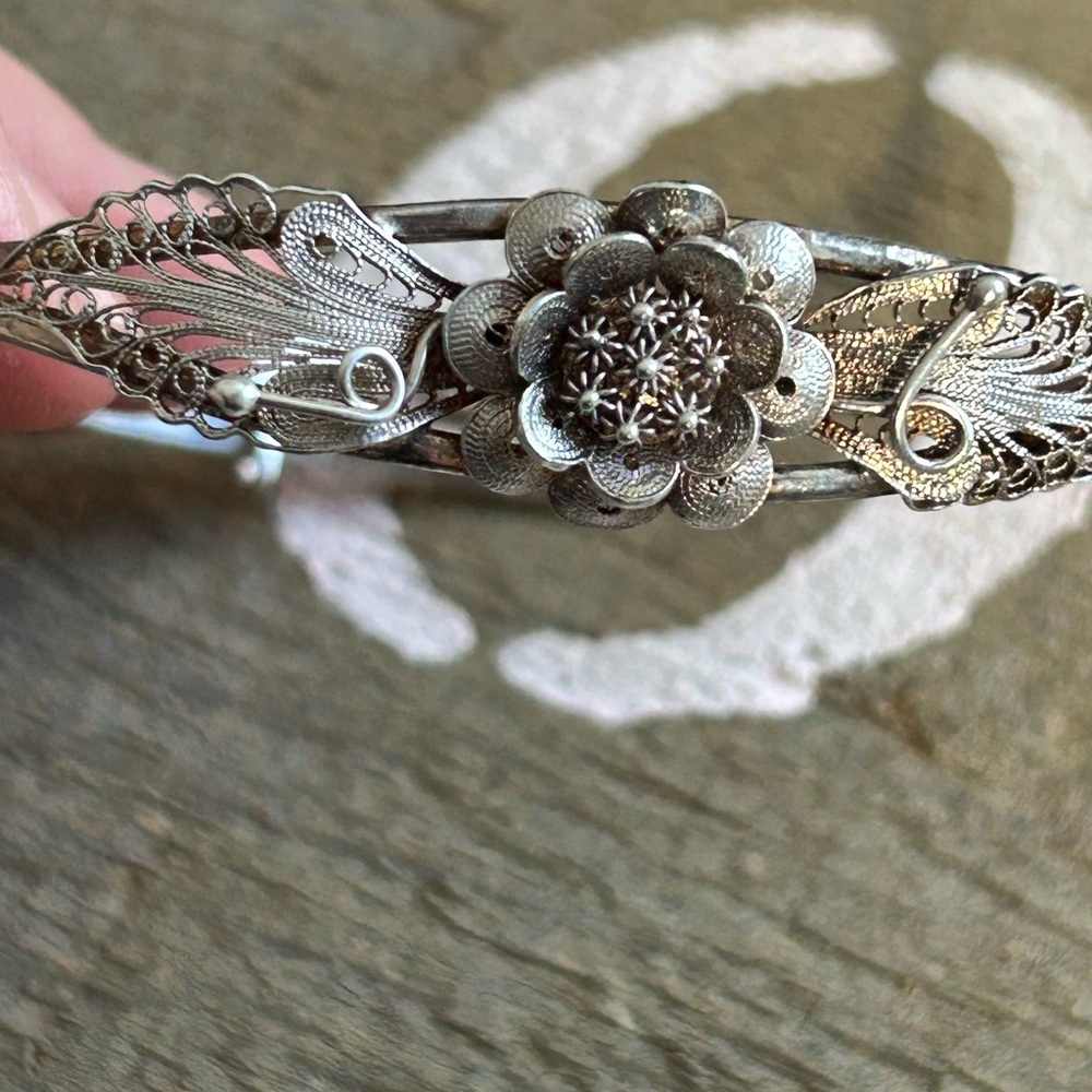 STERLING silver 925 Italy Elegant Floral Bracelet VTG